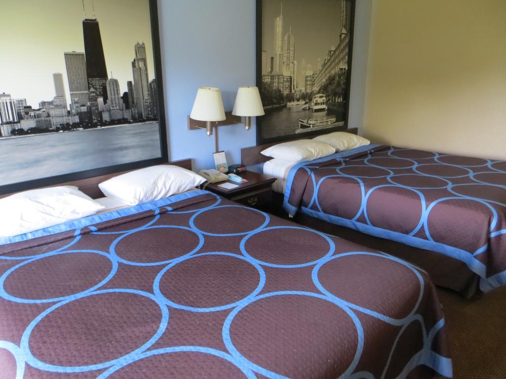 מלון אלק גרוב וילאג' Super 8 By Wyndham Chicago O'Hare Airport חדר תמונה