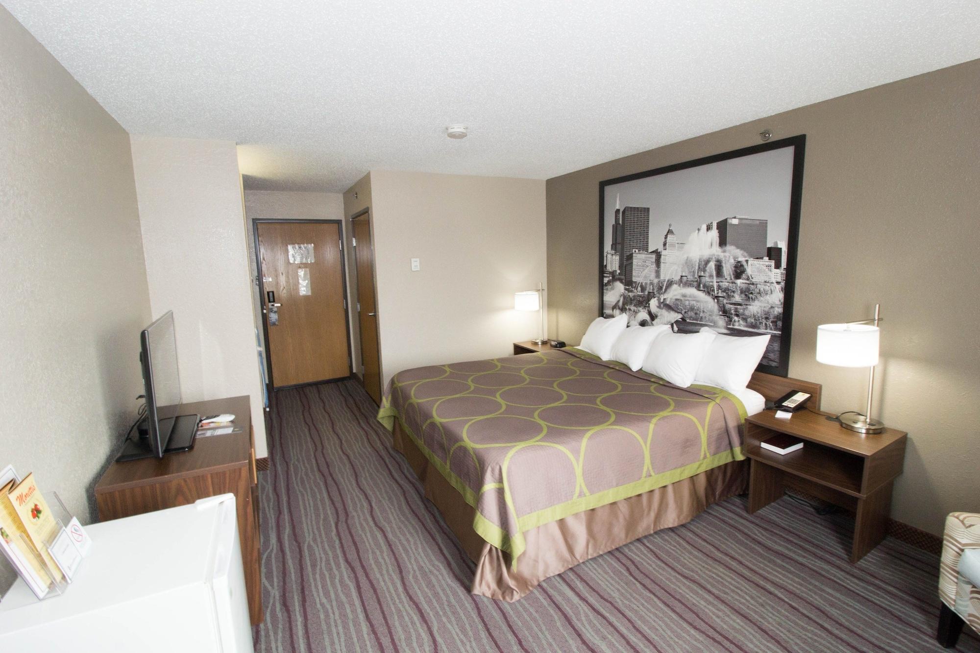 מלון אלק גרוב וילאג' Super 8 By Wyndham Chicago O'Hare Airport מראה חיצוני תמונה