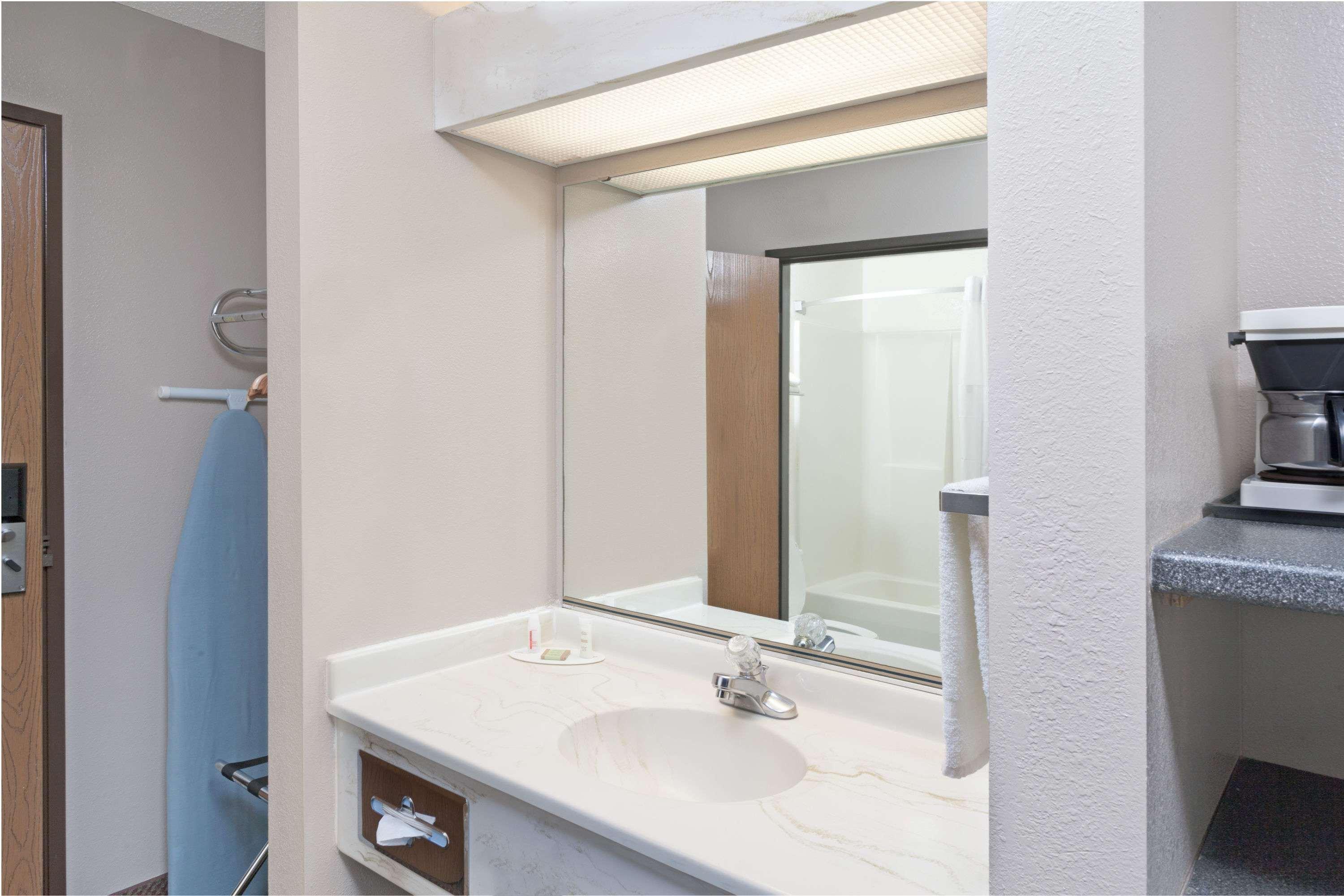 מלון אלק גרוב וילאג' Super 8 By Wyndham Chicago O'Hare Airport מראה חיצוני תמונה